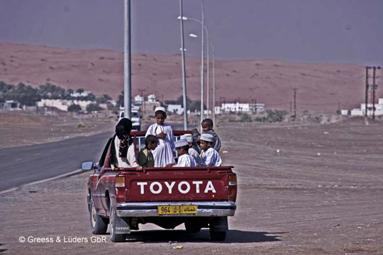 03_716_Oman_b